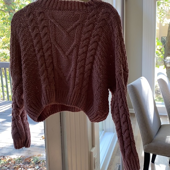 Gorgeous pink cropped sweater - Picture 2 of 6